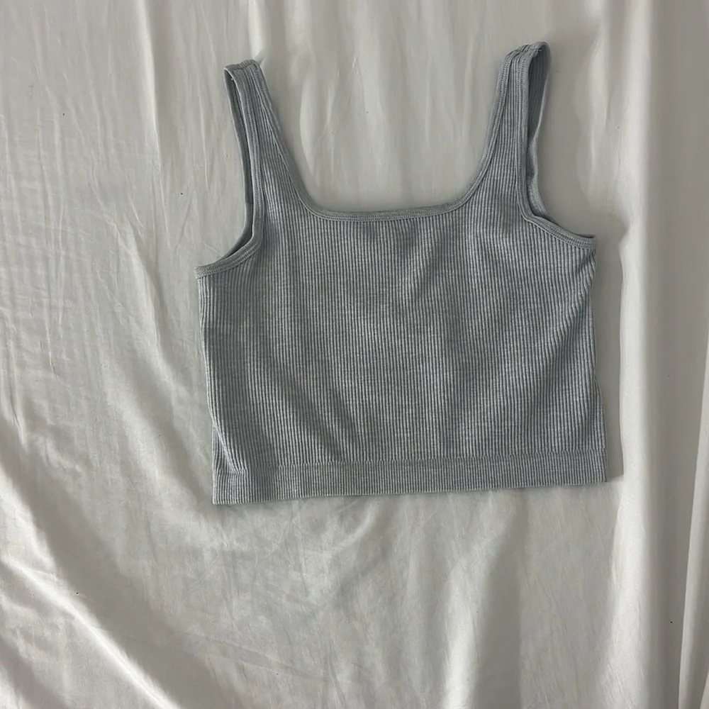 Tanks - Picture 2 of 2